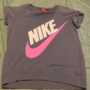 Nike short sleeve shirt